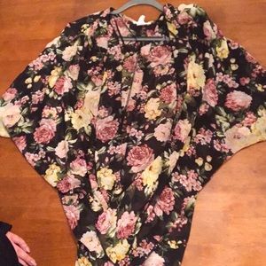 Black floral kimono